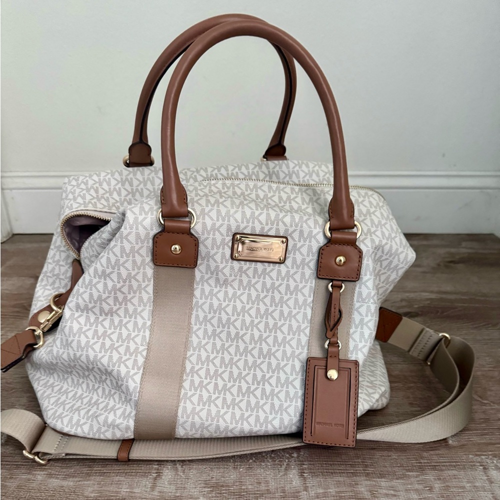 Michael Kors Vanilla/Acorn Large Weekender